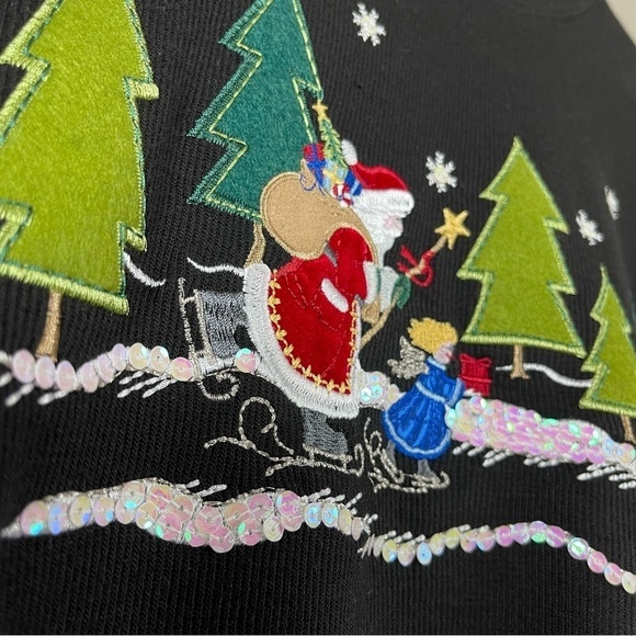 White Stag Large Embroidered Felt Santa Winter Pond Trees Holiday Sweater Skate - Picture 4 of 9